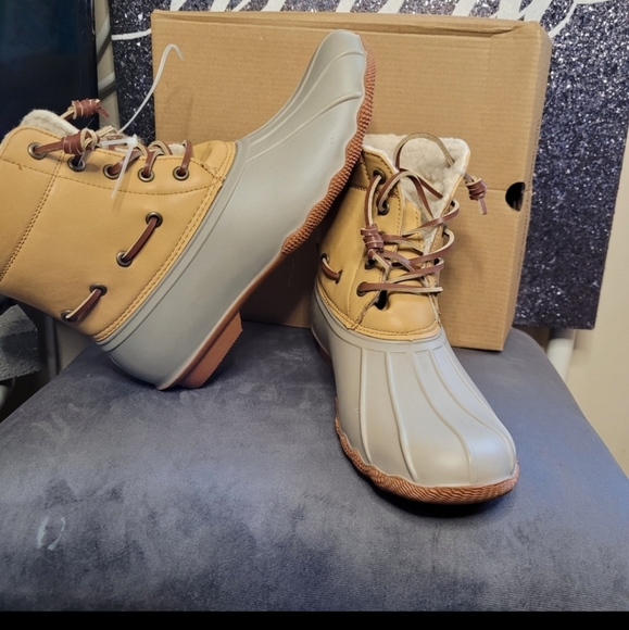 Speyside Insulated Rain Boots - Picture 3 of 10